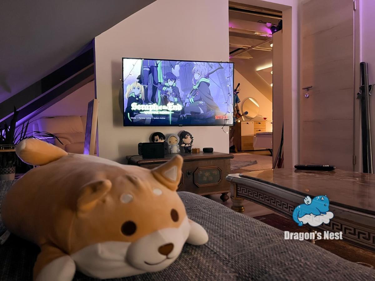 Dragon's Nest: Cozy & Modern Attic Loft Nuremberg Apartment *