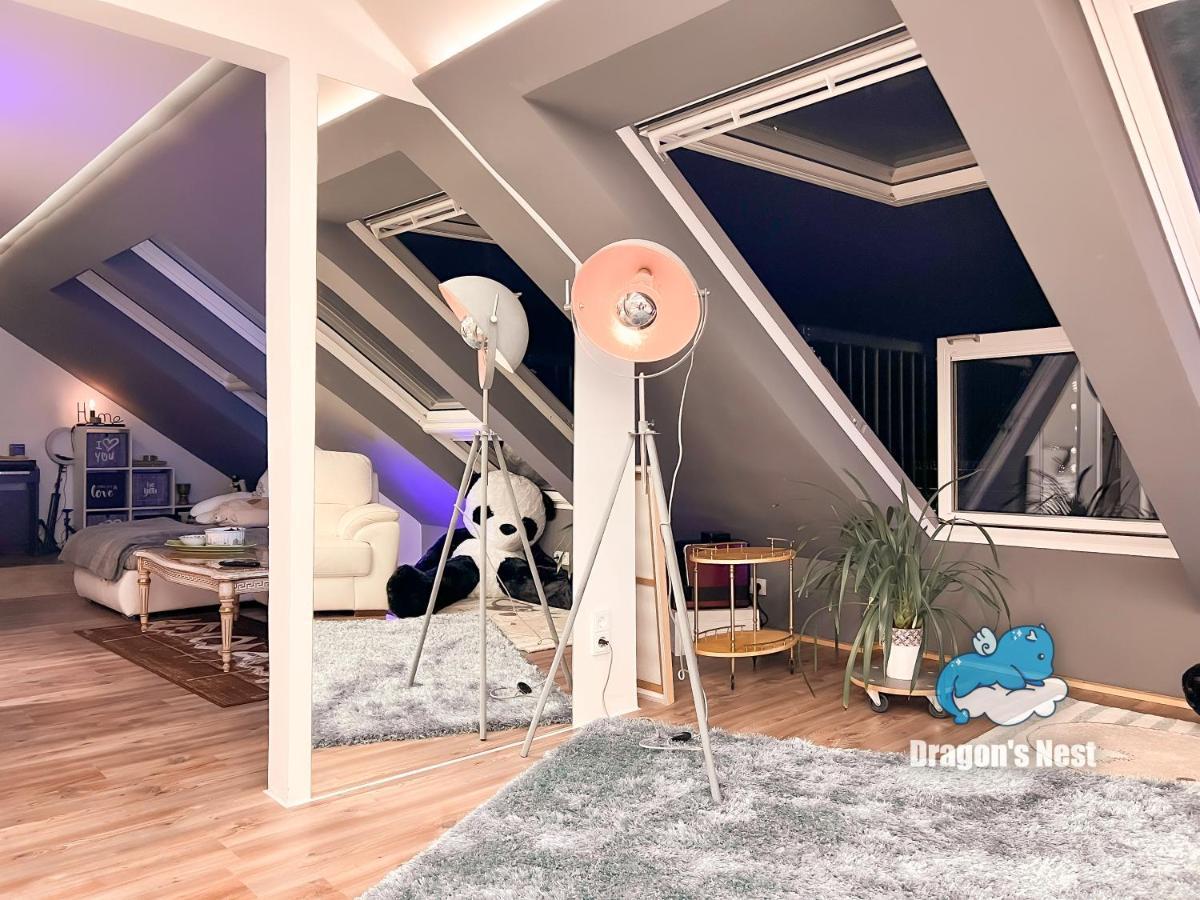 Dragon's Nest: Cozy & Modern Attic Loft Nuremberg Apartment